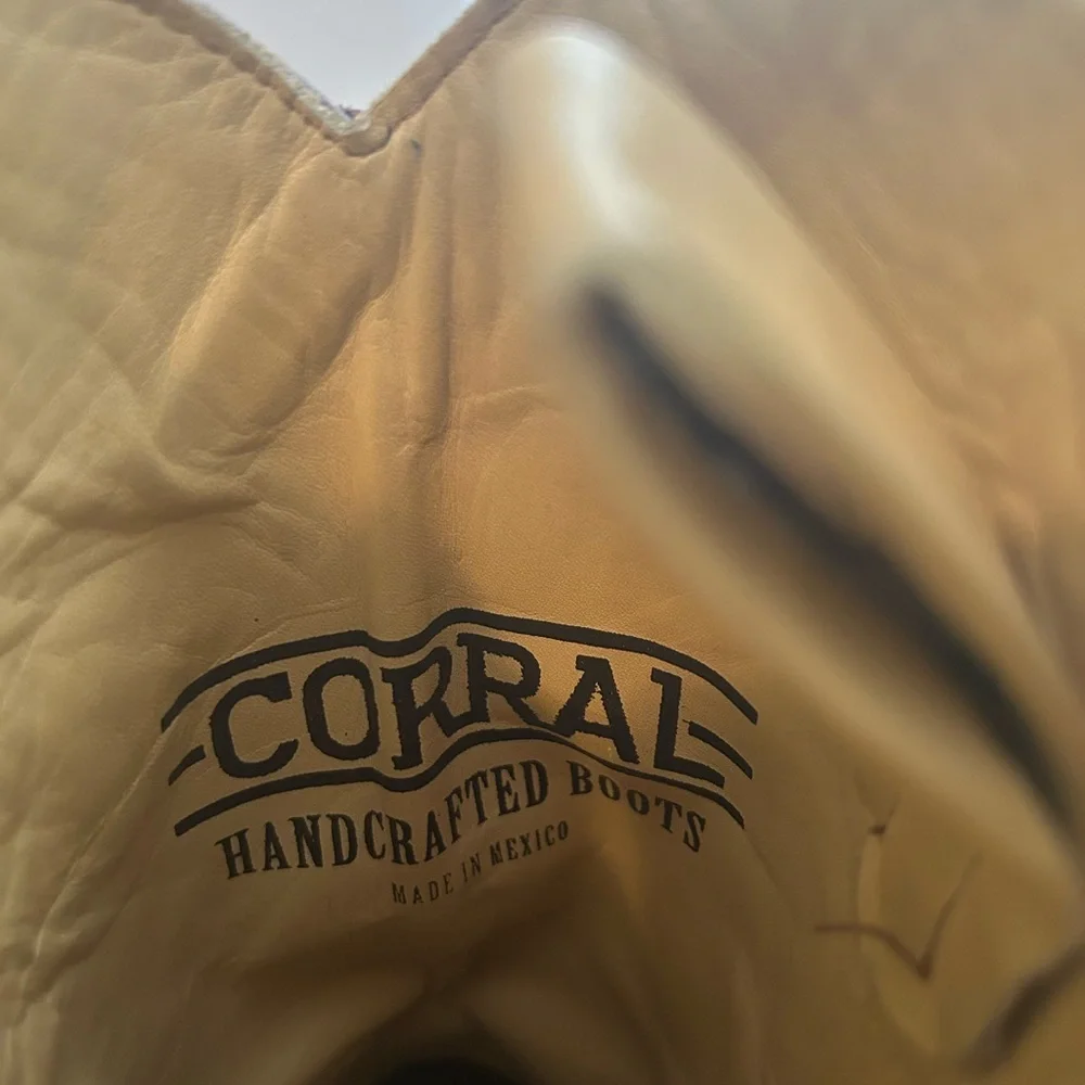 Corral Tan Handcrafted Boots - Picture 3 of 6